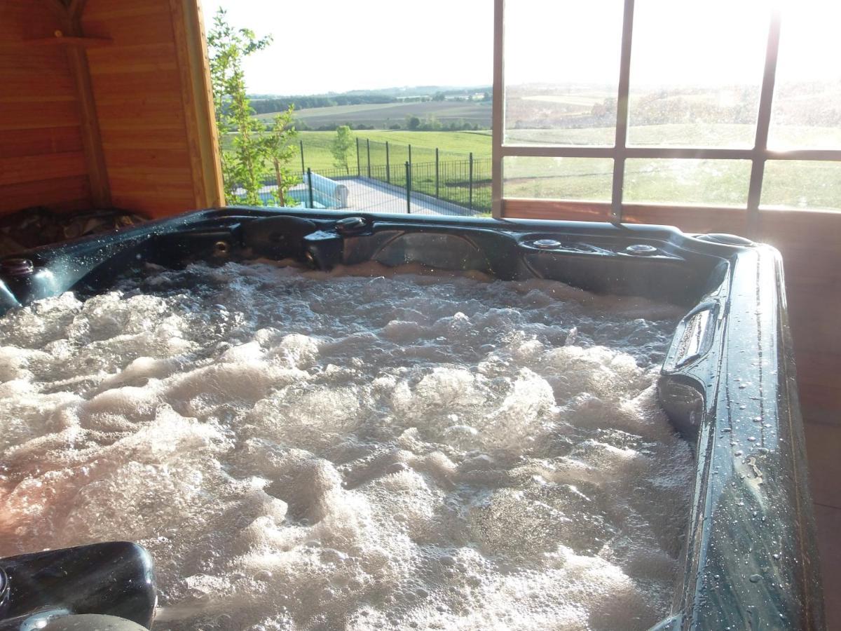 Roulotte Acces Privatif Spa Pauilhac Екстериор снимка